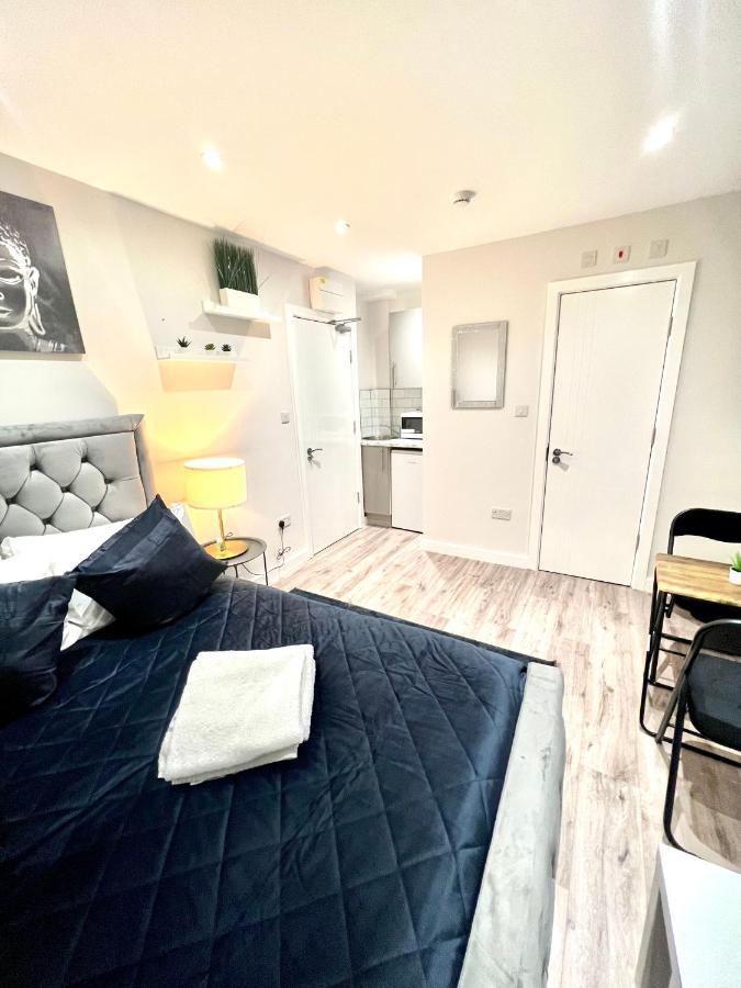 Golden Residences - Oakway Feltham Ngoại thất bức ảnh