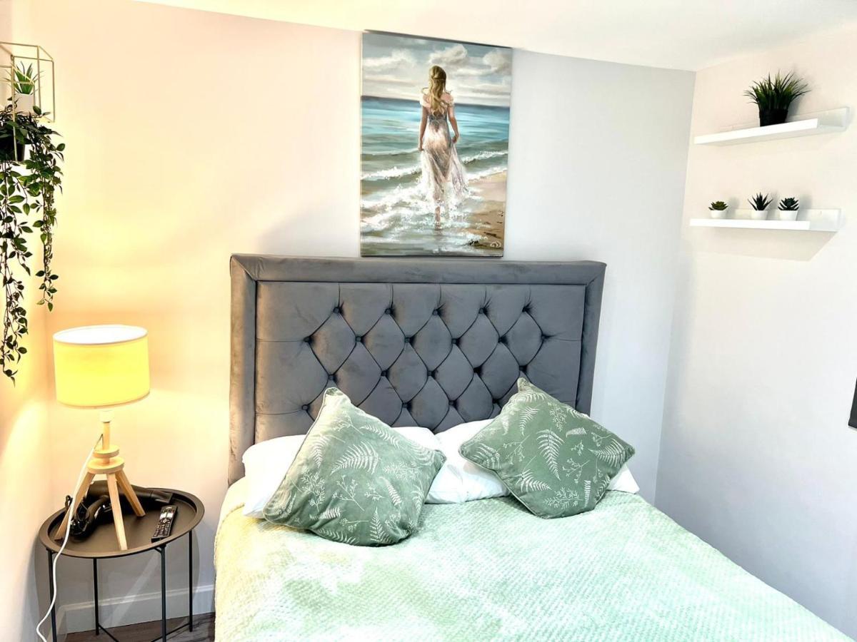 Golden Residences - Oakway Feltham Ngoại thất bức ảnh